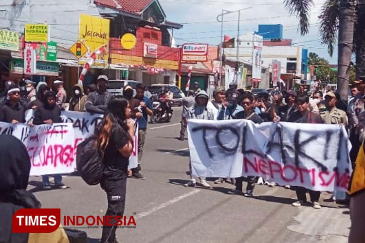 Mahasiswa Cilacap Tolak Revisi UU Pilkada 2024, 223 Polisi Amankan Aksi