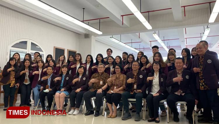Hebat, 17 Mahasiswa UC Surabaya Berhasil Lolos IISMA 2022