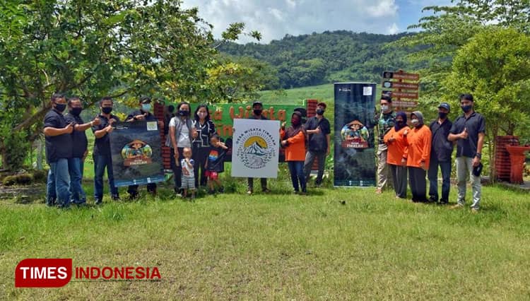 Tim Abdimas FISIP UAJY Persiapkan Branding Desa Wisata Tinalah