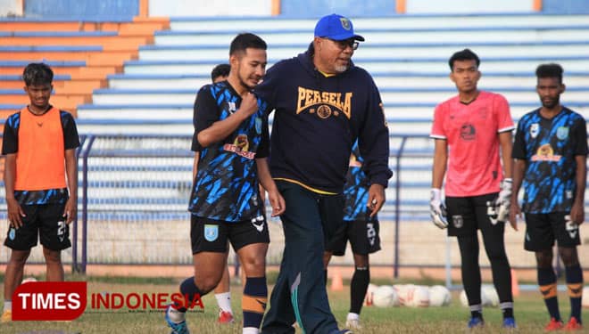 Liga 1, Persela Lamongan Akhirnya Bisa Bawa Gian Zola