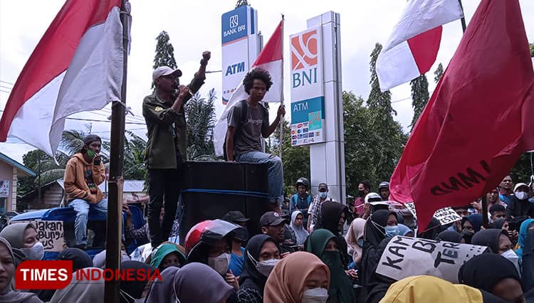 Wali Kota Tidore Kepulauan dan Wawali Nyatakan Menolak Kenaikan Harga BBM