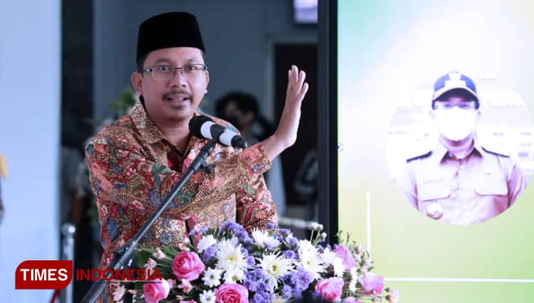 Bupati Sidoarjo Anggaran Beasiswa 10 Miliar untuk Mahasiswa Perguruan Tinggi