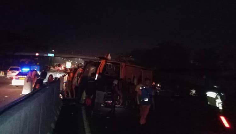 Bus Pariwisata dari Bali Kecelakaan di Tol Porong-Sidoarjo, Tiga Meninggal Dunia