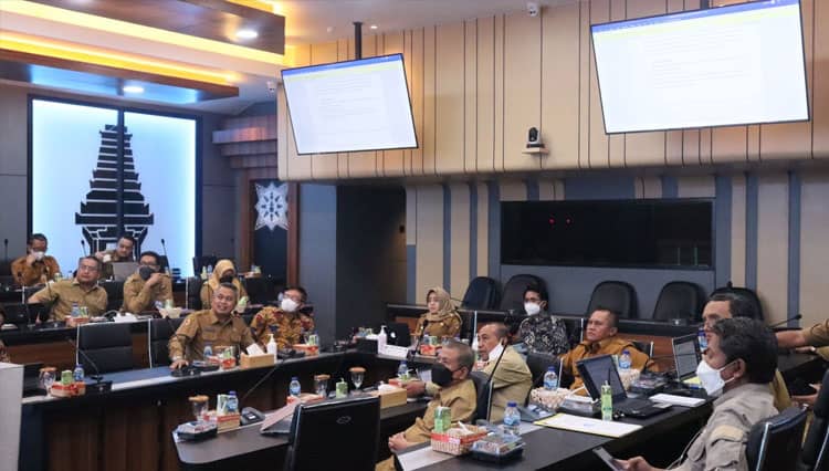 Cara Kendalikan Inflasi, Bupati Mojokerto: Sering Operasi Pasar