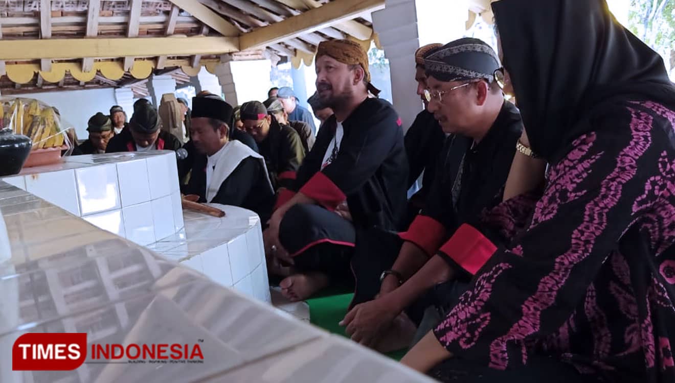 Bupati Ponorogo Ziarah ke Makam Bathoro Katong dan Petilasan Surukubeng
