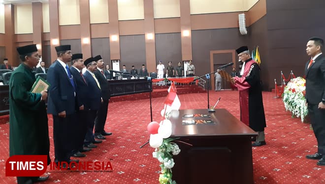 Kuntu Daud Resmi Jabat Ketua DPRD Malut Definitif