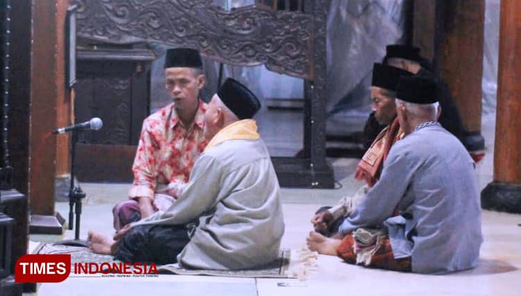 Syi'ir Ujud-ujudan, Tradisi di Masjid Tegalsari Ponorogo, Warisan Kiai Ageng Muhammad Besari