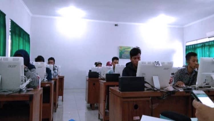 Mahasiswa UNY Lakukan Penelitian Efektivitas Penerapan Blended Learning
