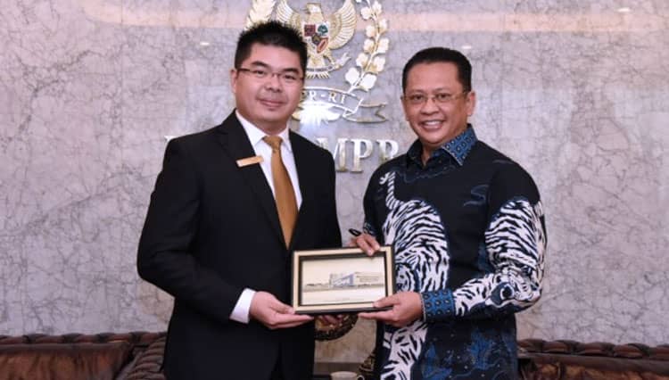 Ketua MPR RI Menyarankan, Vaksinasi Covid-19 Dilakukan di Pulau Jawa Dulu