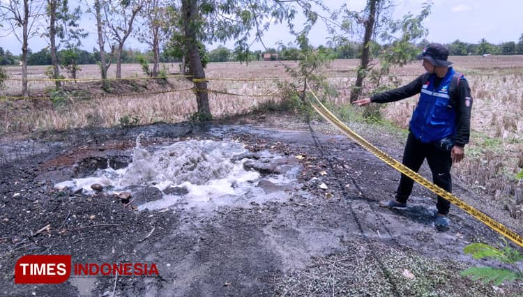 Semburan Gas Liar Muncul di Area Persawahan di Indramayu