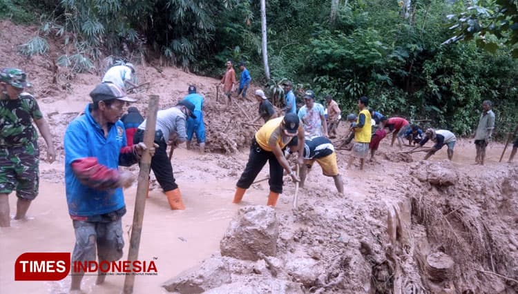 6 KK Terisolir Akibat Longsor di Sine, Ngawi
