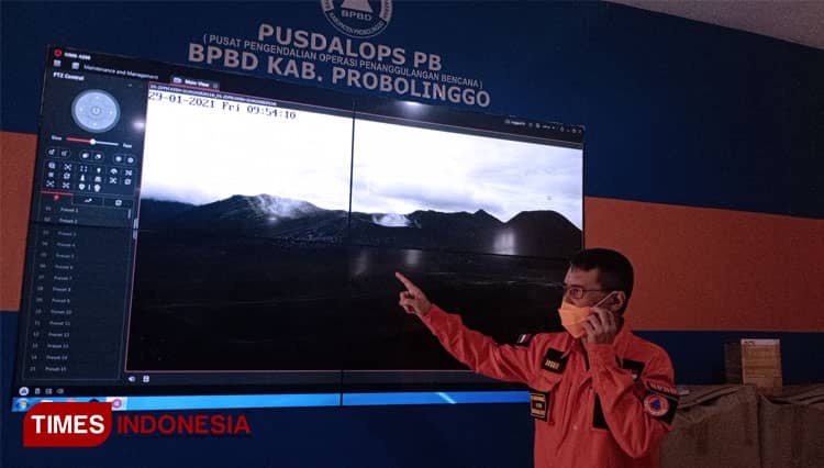 BPBD Kabupaten Probolinggo Pasang CCTV di Gunung Bromo