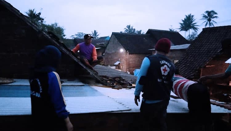 Angin Kencang Rusak 20 Rumah di Desa Pucangsongo Kabupaten Malang