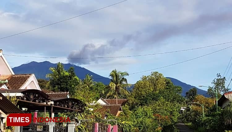 Aktivitas Vulkanik Gunung Raung Kembali Meningkat