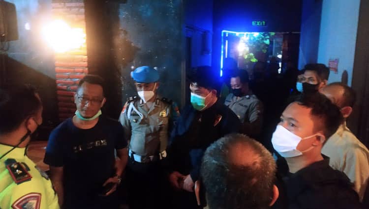 Dapat Aduan dari Aplikasi, Polresta Malang Kota Bubarkan Tempat Hiburan Malam