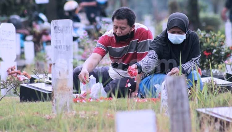Satgas Covid-19 Imbau Masyarakat Banyuwangi Patuhi Prokes saat Nyekar