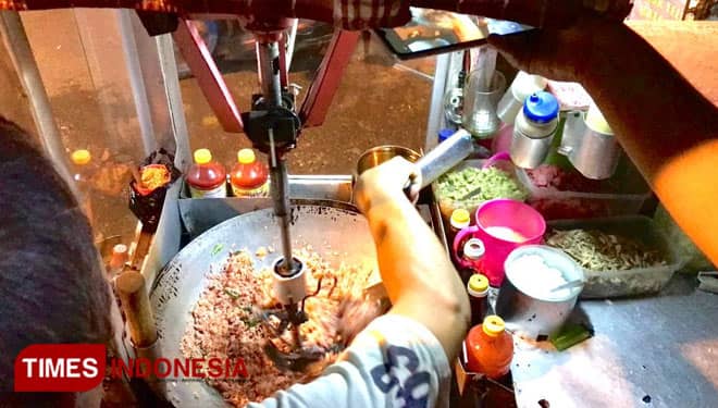 Cerita Nasgor Robot di Malang: Berawal Karena Lengan Penjual Patah Muncul Inovasi