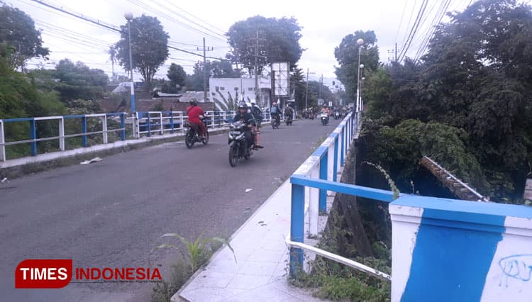 Pemkab Bondowoso Akan Pasang CCTV di Jembatan, Awasi Warga Buang Sampah Sembarangan