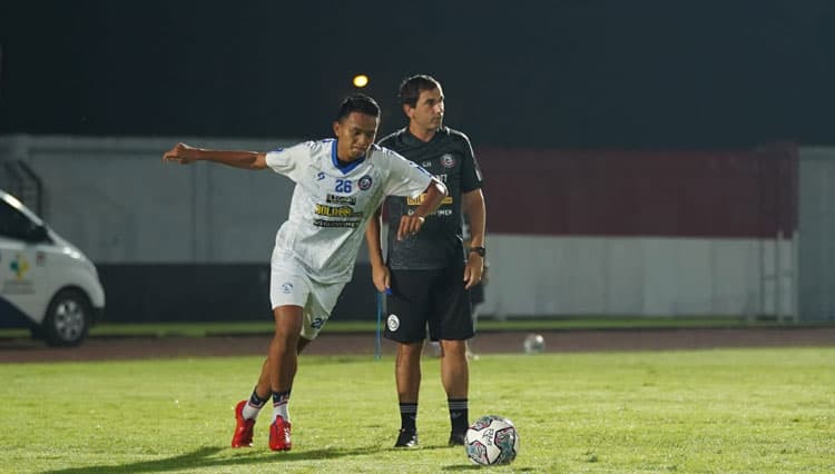 Arema FC vs Barito Putera, Momen Singo Edan Gusur Posisi Persib Bandung